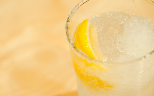 人気の酒が飲食店を回す！①健康志向の火付け役レモンサワー