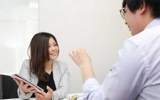 上手なあいづち、耳障りなあいづち。孫正義から学ぶ、会話力を2倍上げる方法