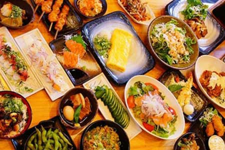 【大学生必見】夏はバイトデビュー!関西で注目の飲食店求人おすすめ10選!