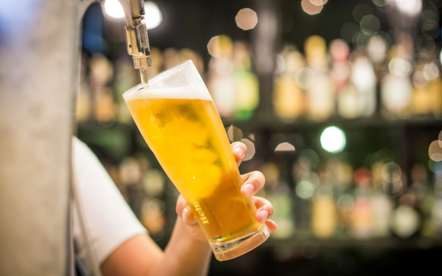 生・瓶・缶、どれが一番旨い？酒屋さんに聞いてきた（前編）