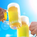 この夏は生ビールを美味しく飲もう！お店で実践できちゃう生ビールサーバーの美味しい注ぎ方