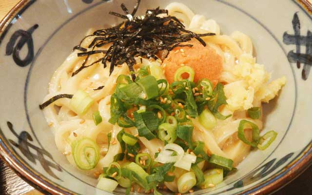 実食!阪急・梅田駅前でグルメライターが選ぶ人気ランチ8選