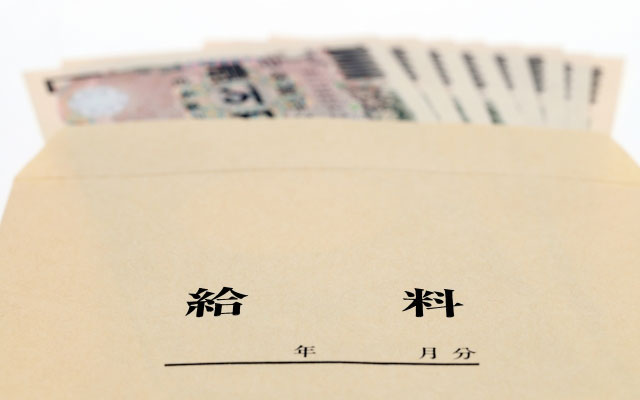 ホテルの配膳バイトの気になる時給は?