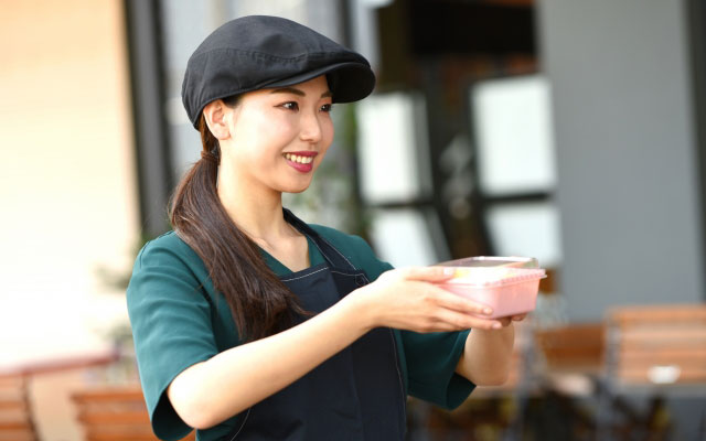 【飲食店】バイト初日の服装