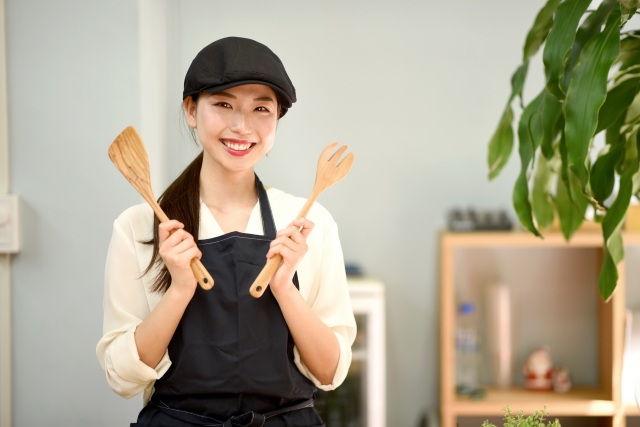 恋愛したい人はカフェ、女子友達を作りたい人は居酒屋