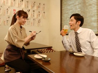 居酒屋バイトのあるあるネタ44連発！こんな面白い職場はほかにない！？