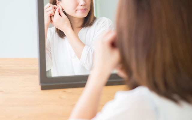 ピアスホール完成期間が終わるまでは外さない