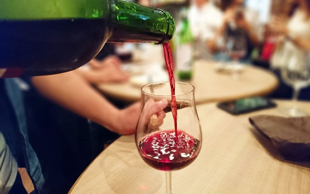 派手髪でもOKな飲食バイト7選