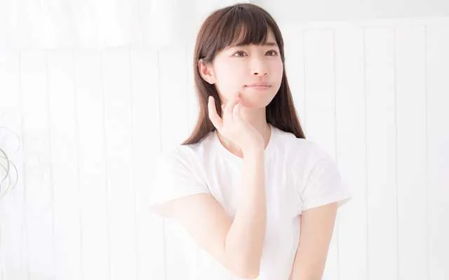 バイト面接ではナチュラルメイクが正解でしょ