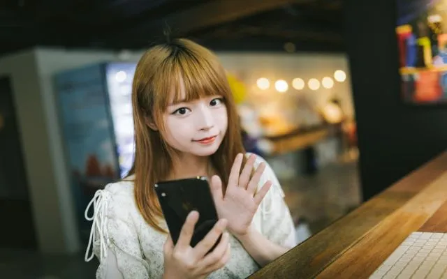 出会いがない時の対処法①バイト先の人脈を活かす
