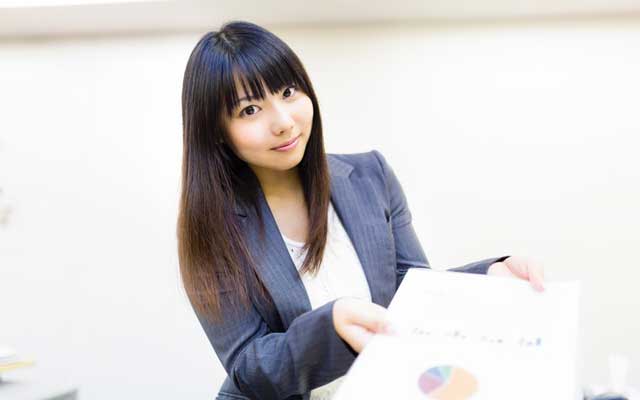 「職場恋愛」をモテ女子から学ぶ！アプローチの秘訣を女性向けに解説