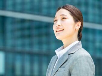 職場の人間関係を気にしないで本来の「自分軸」で楽しく働くためのステップ