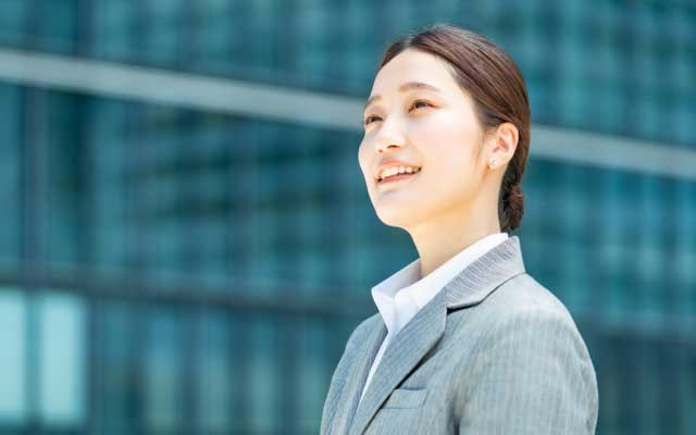 職場の人間関係を気にしないで本来の「自分軸」で楽しく働くためのステップ
